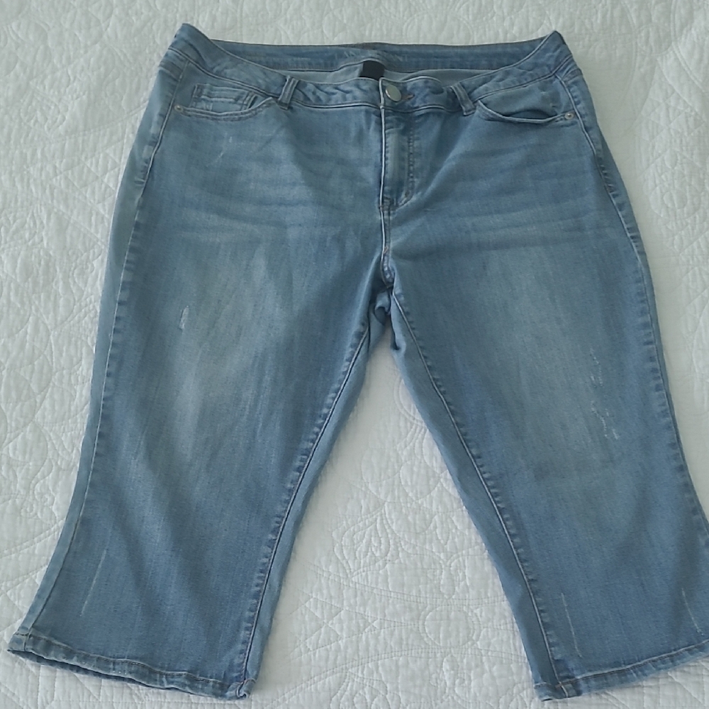 Lane Bryant Light Blue Cropped Jeans